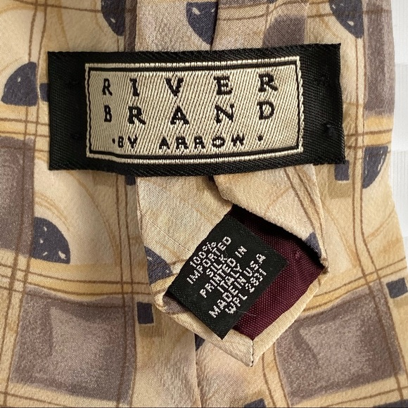 River Brand By Arrow Cream and Brown Square Tie - Picture 3 of 8